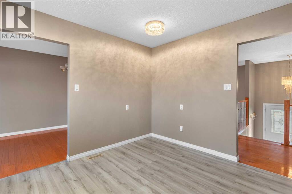 216 Templeview Way Ne, Calgary, Alberta  T1Y 3Y9 - Photo 8 - A2270862