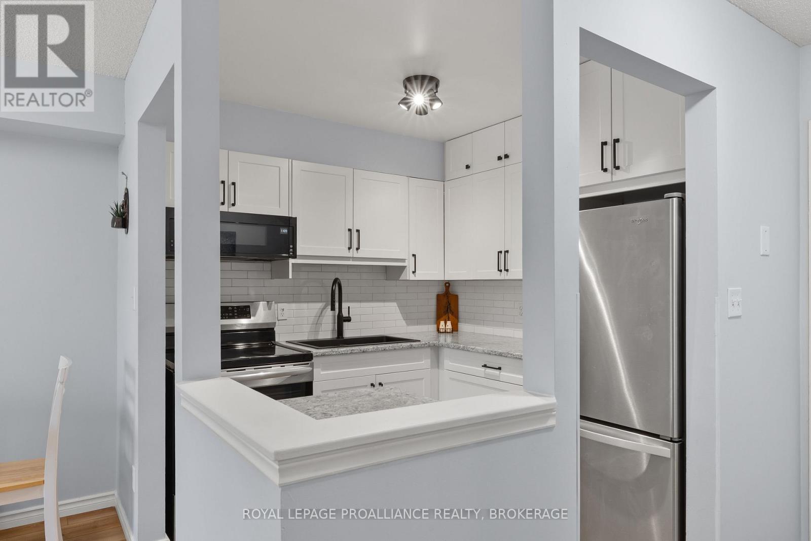 312 - 310 Kingsdale Avenue, Kingston, Ontario K7M 8S1 - Photo 13 - X12572846