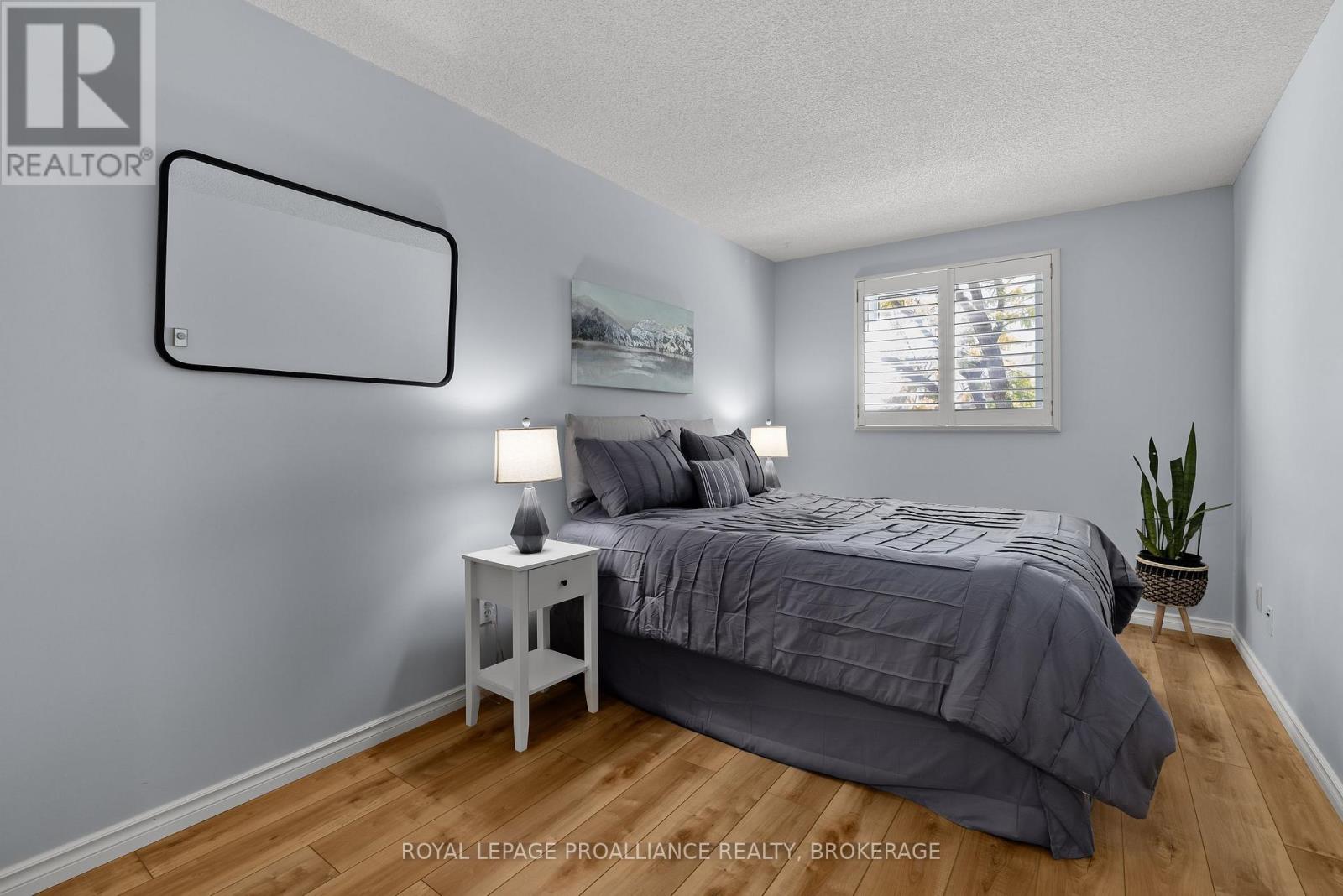 312 - 310 Kingsdale Avenue, Kingston, Ontario K7M 8S1 - Photo 18 - X12572846