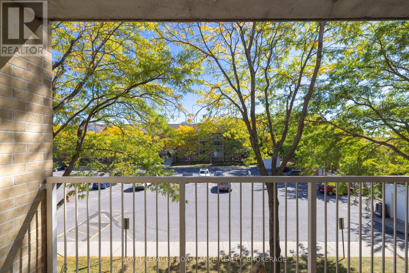 312 - 310 Kingsdale Avenue, Kingston, Ontario K7M 8S1 - Photo 23 - X12572846