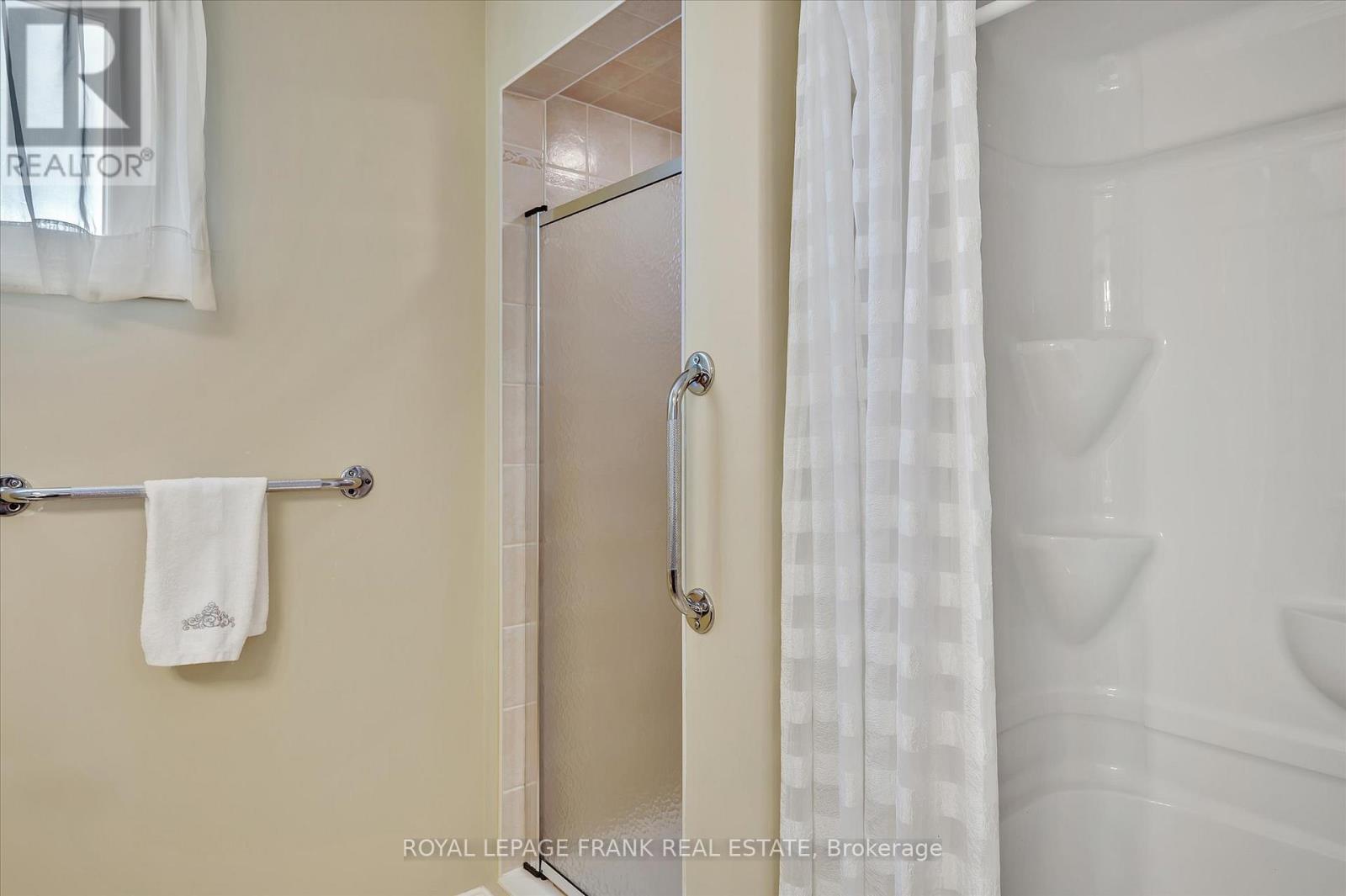 12 - 877 Wentworth Street, Peterborough, Ontario  K9J 8R7 - Photo 18 - X12572750