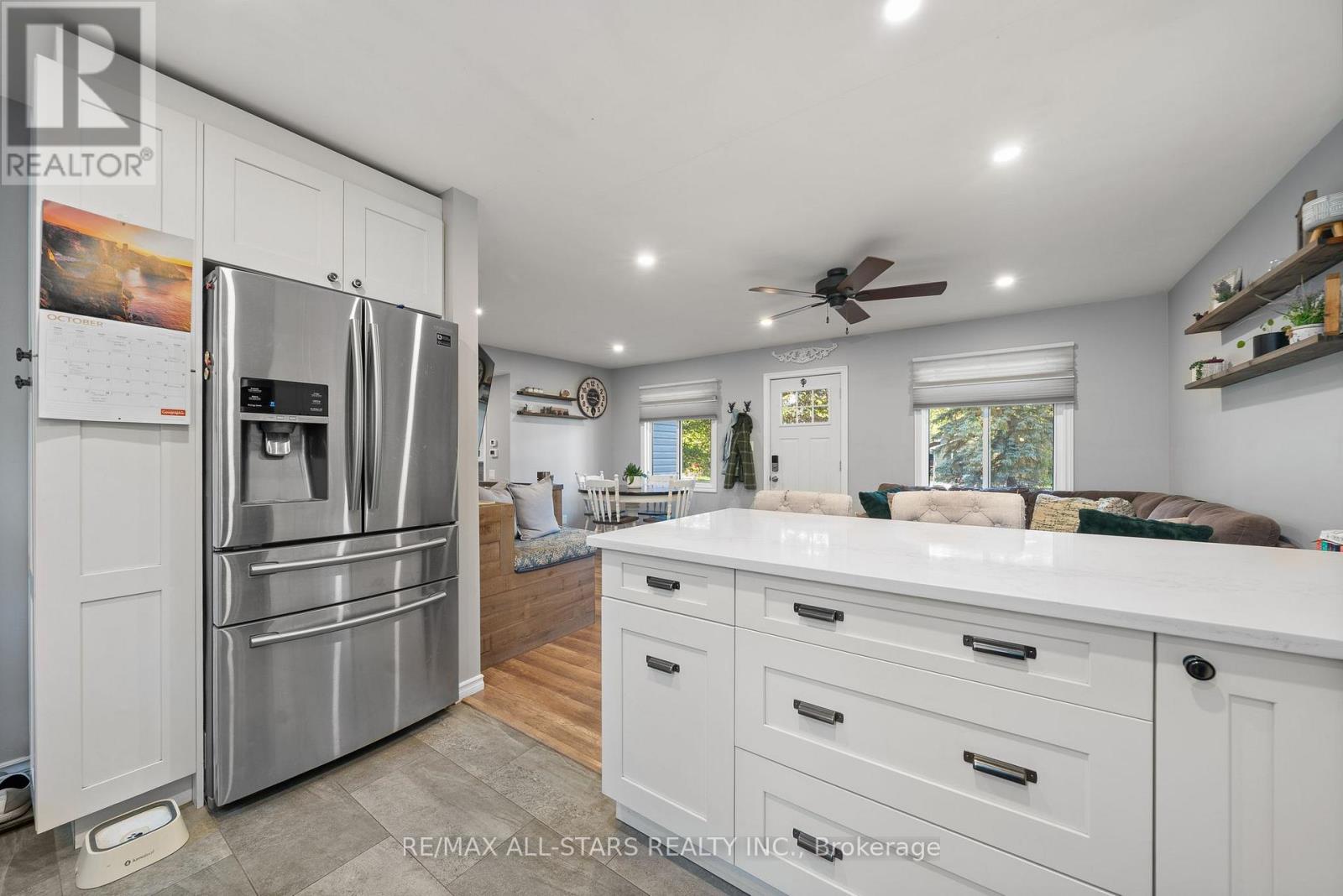 16 Parkhill Drive, Kawartha Lakes, Ontario  K0M 1N0 - Photo 21 - X12572816