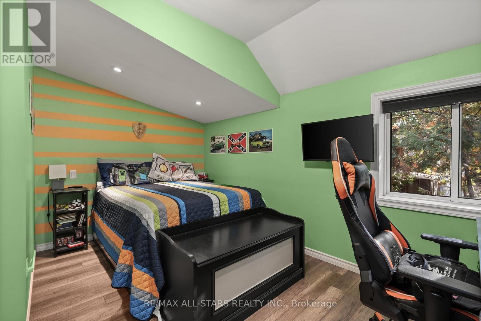 16 Parkhill Drive, Kawartha Lakes, Ontario  K0M 1N0 - Photo 25 - X12572816