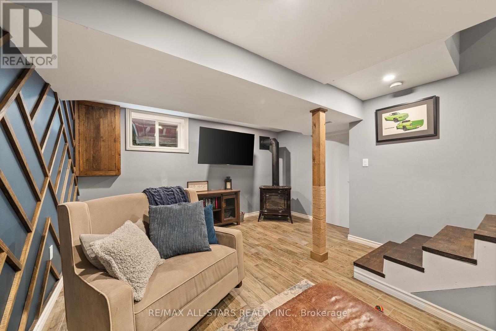 16 Parkhill Drive, Kawartha Lakes, Ontario  K0M 1N0 - Photo 30 - X12572816