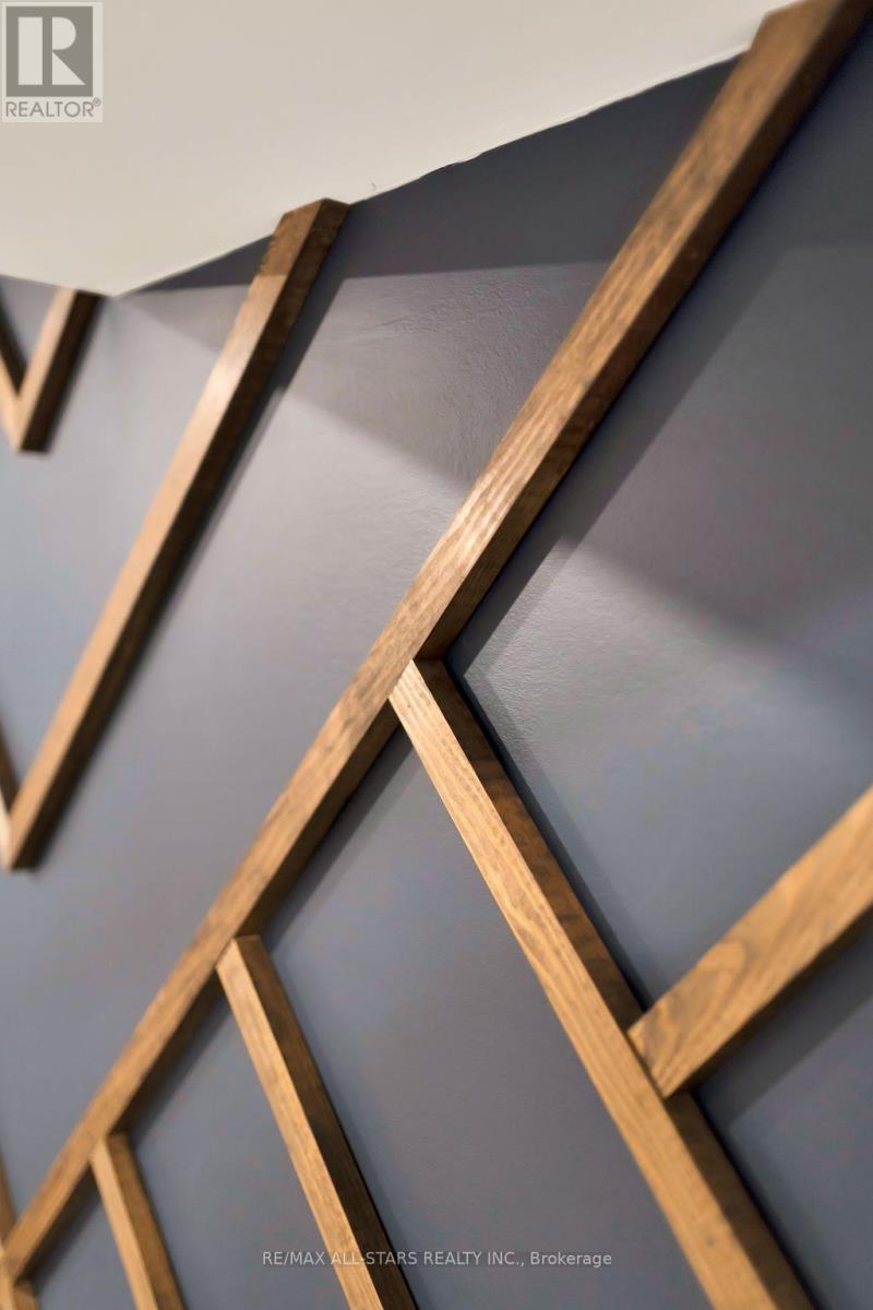 16 Parkhill Drive, Kawartha Lakes, Ontario  K0M 1N0 - Photo 32 - X12572816