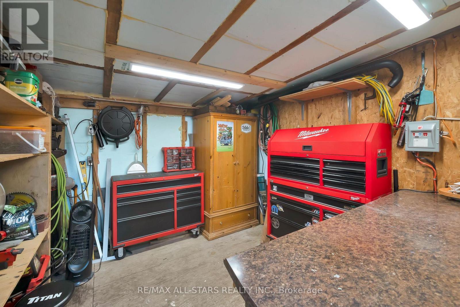 16 Parkhill Drive, Kawartha Lakes, Ontario  K0M 1N0 - Photo 36 - X12572816