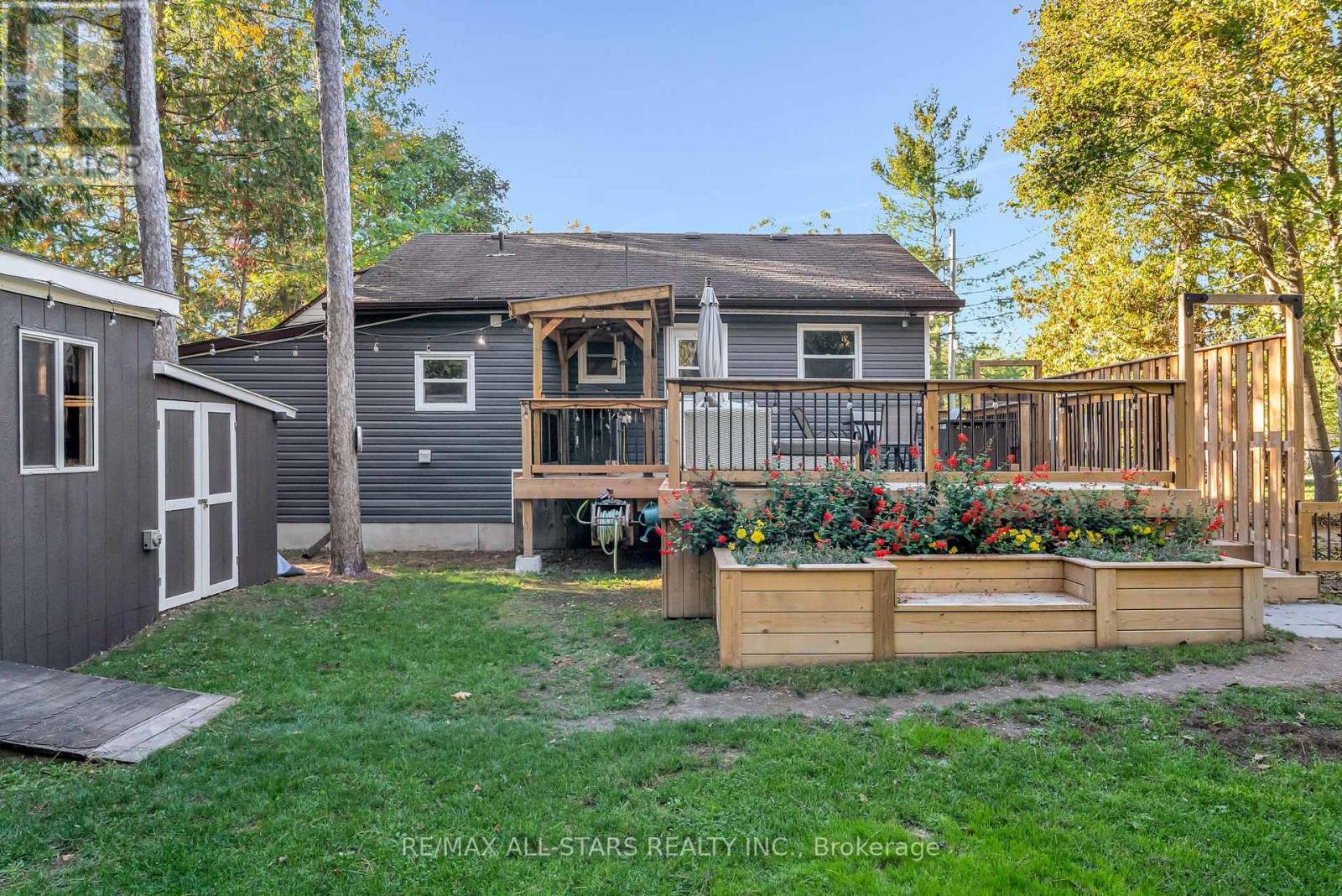 16 Parkhill Drive, Kawartha Lakes, Ontario  K0M 1N0 - Photo 38 - X12572816