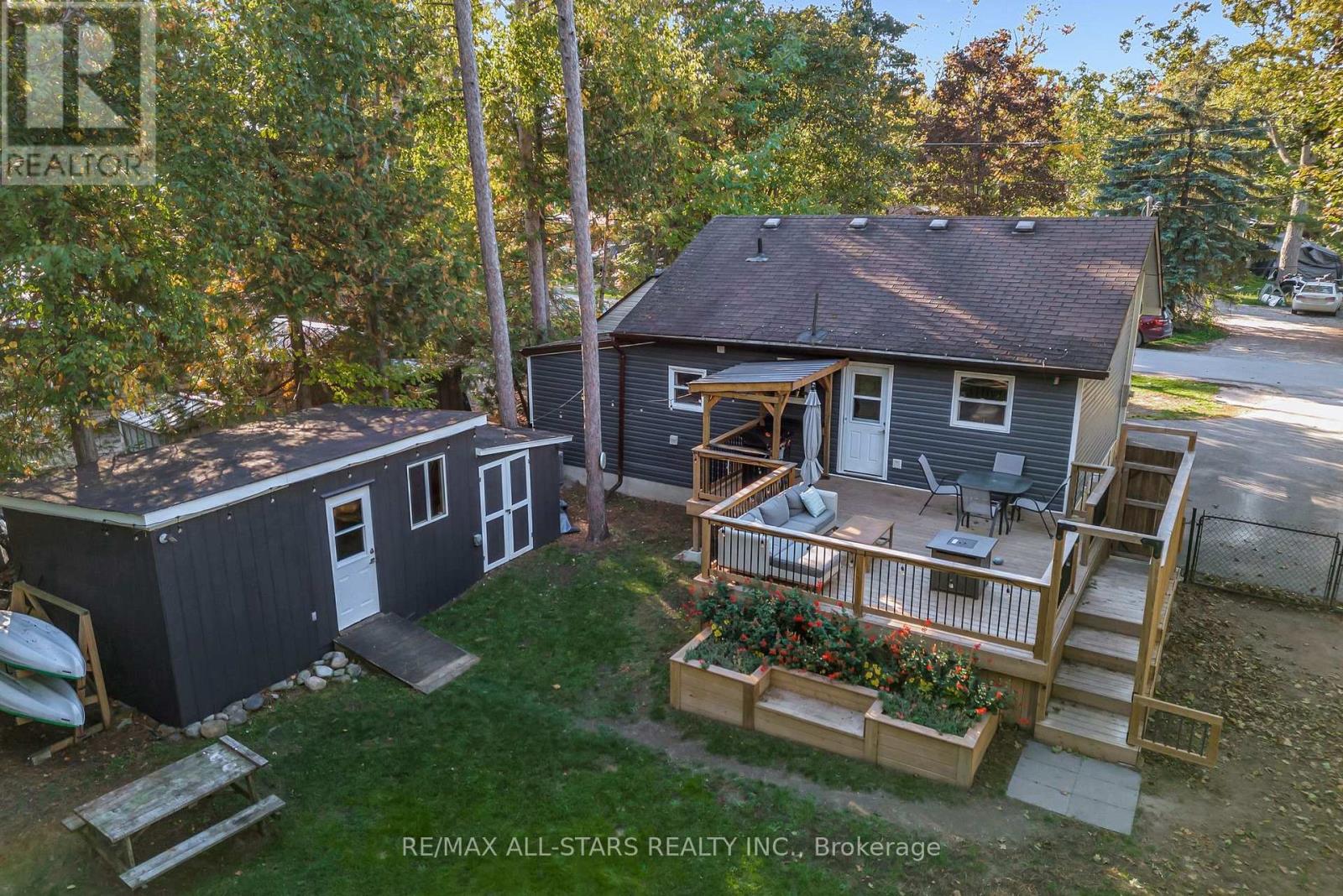 16 Parkhill Drive, Kawartha Lakes, Ontario  K0M 1N0 - Photo 5 - X12572816