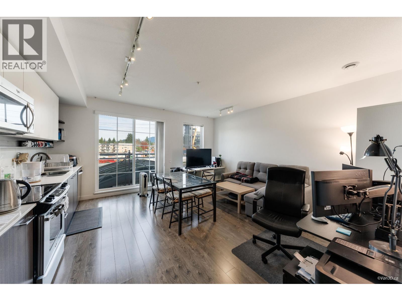 201 618 Como Lake Avenue, Coquitlam, British Columbia  V3J 0G1 - Photo 5 - R3068852