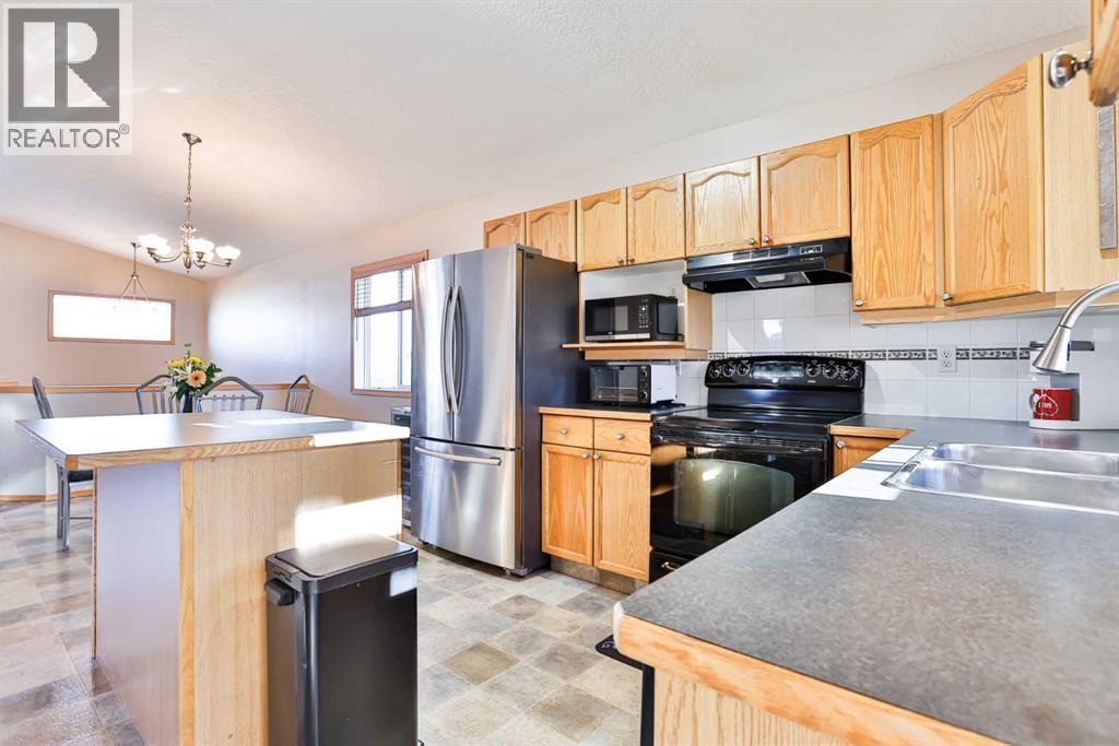 175 Cowichan Court W, Lethbridge, Alberta  T1K 7T7 - Photo 13 - A2267174