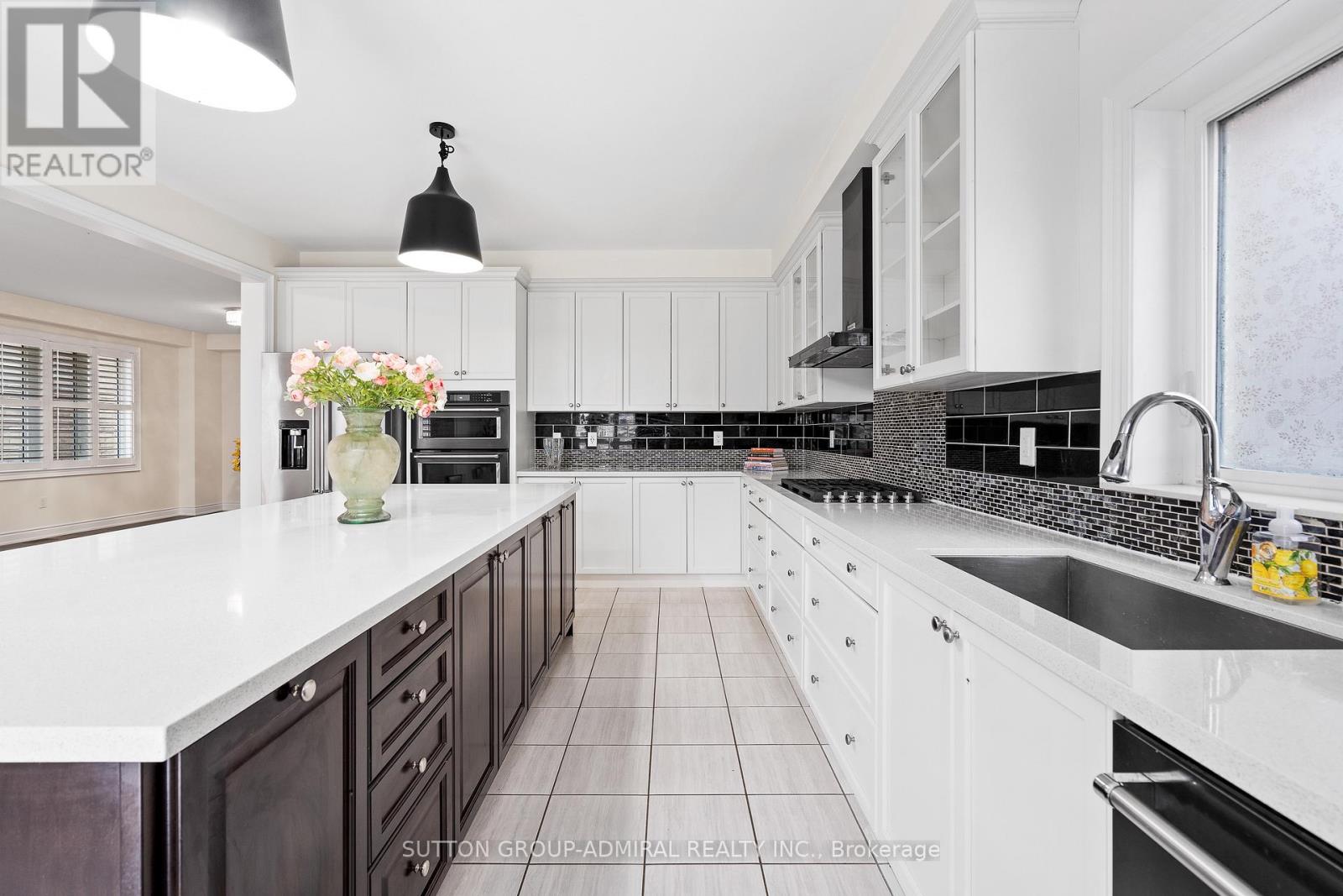 943 Line 9 Road, Niagara-On-The-Lake, Ontario  L0S 1J1 - Photo 10 - X12572630