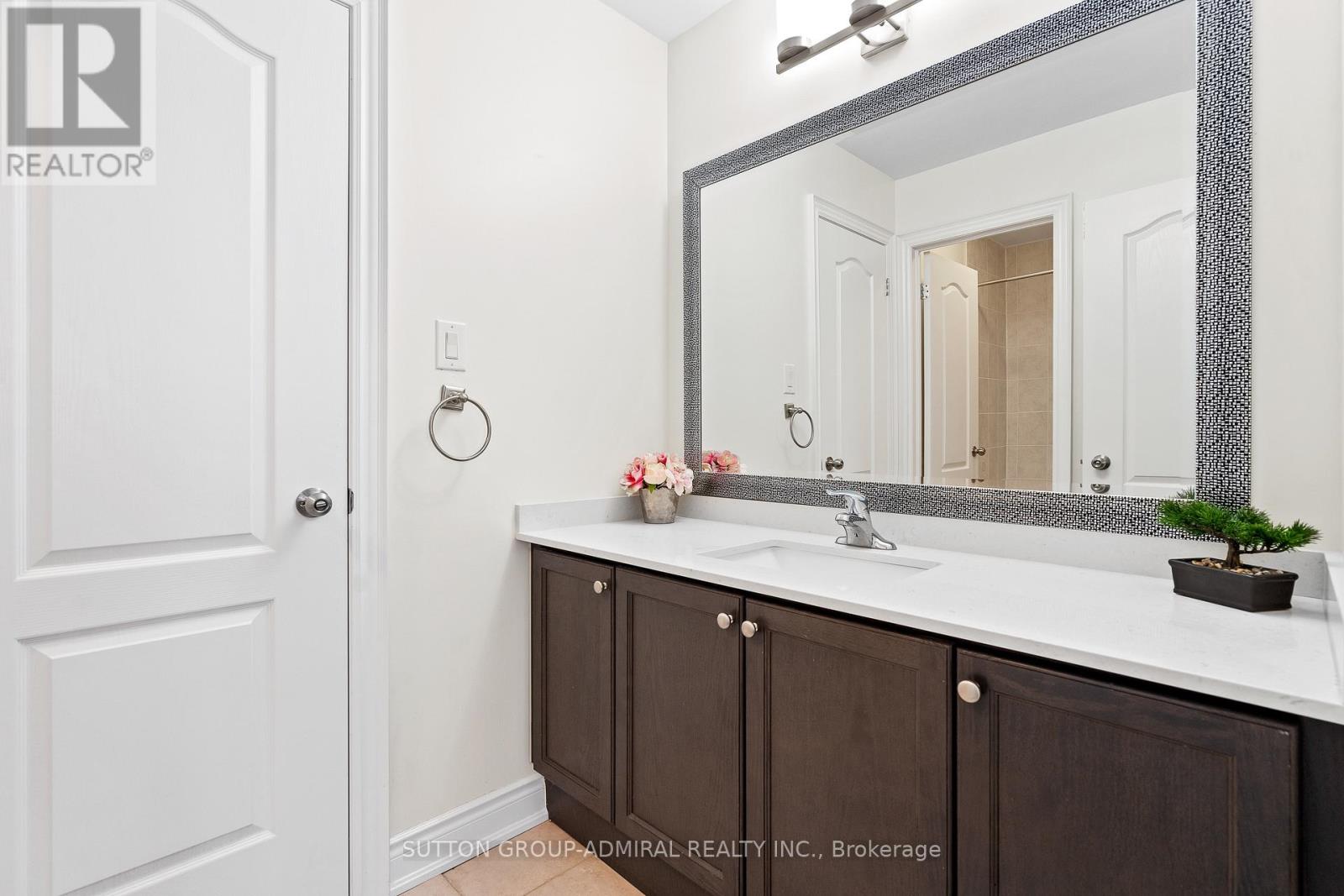 943 Line 9 Road, Niagara-On-The-Lake, Ontario  L0S 1J1 - Photo 20 - X12572630