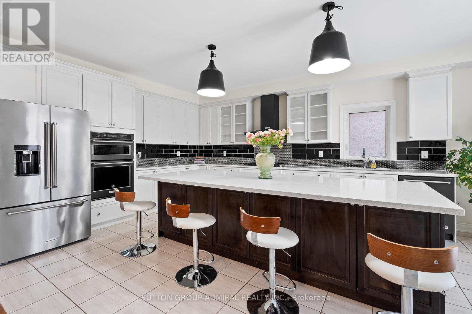 943 Line 9 Road, Niagara-On-The-Lake, Ontario  L0S 1J1 - Photo 9 - X12572630