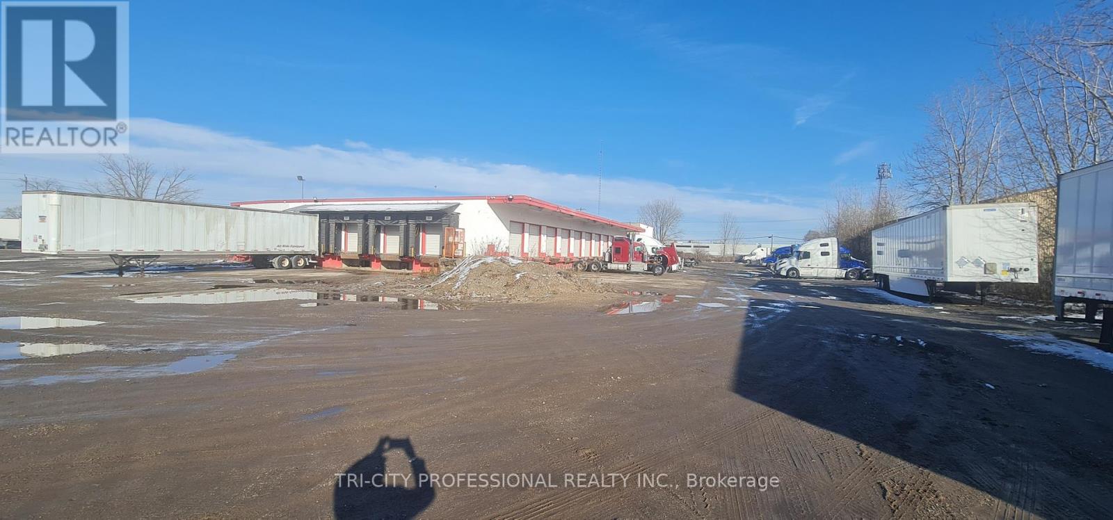 535 Industrial Road, London East, Ontario  N5V 1T9 - Photo 2 - X12572684