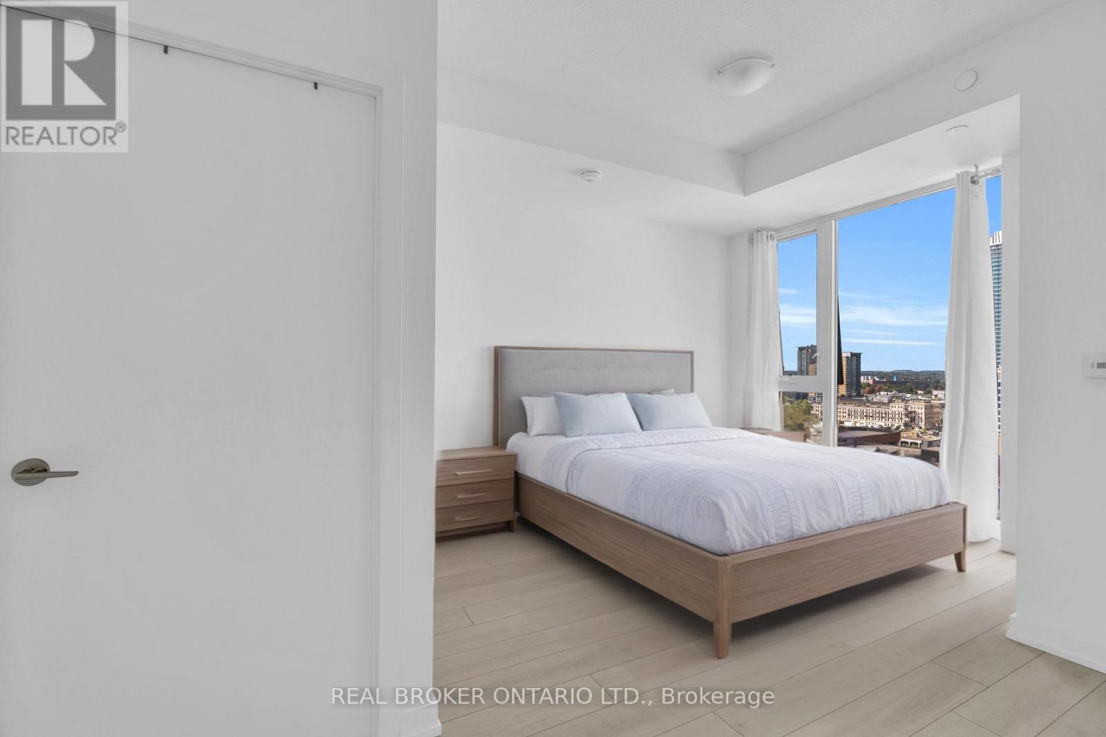 1210 - 55 Duke Street W, Kitchener, Ontario  N2H 0C9 - Photo 13 - X12572690