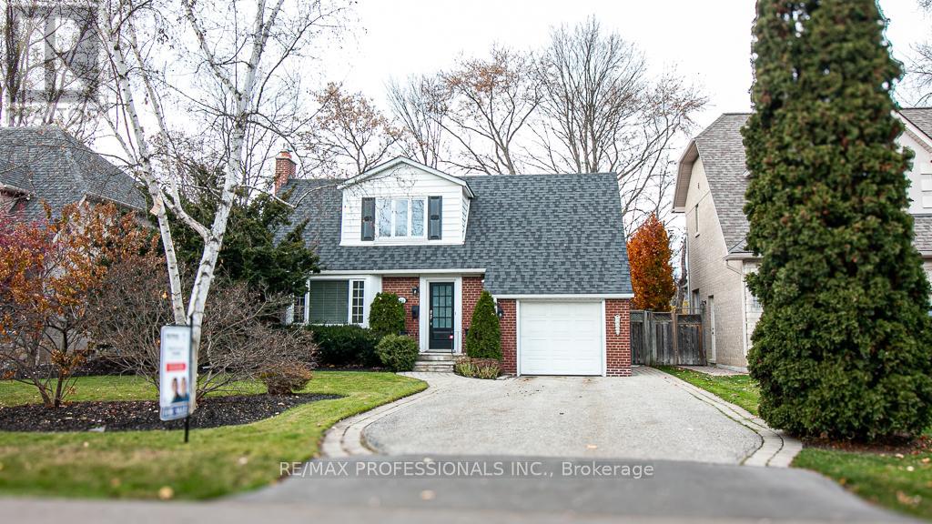 44 ROBIN HOOD ROAD, Toronto, Ontario