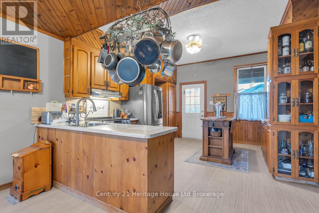 160 Victoria Street, Ingersoll, Ontario  N5C 2N1 - Photo 14 - X12572734