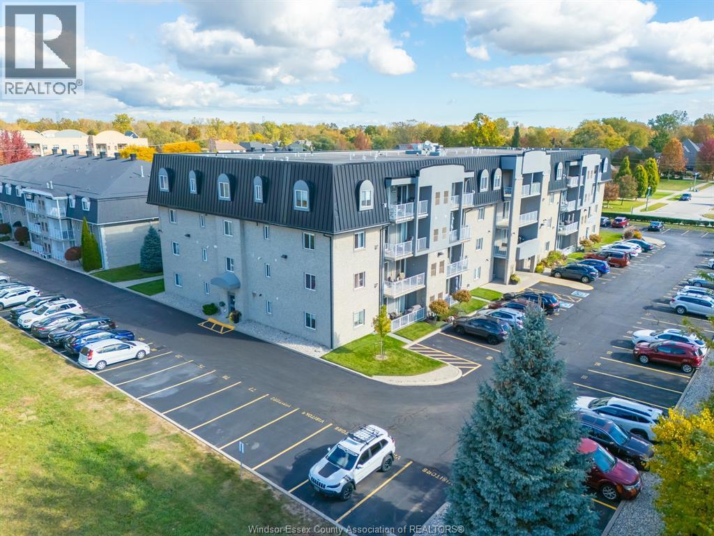 MLS# 25029484: 6055 ELLIS STREET Unit# 306, LaSalle, Canada