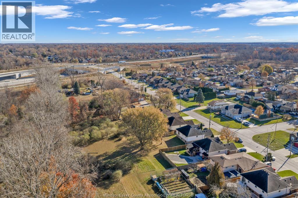 2320 Lambton, Windsor, Ontario N9E 4E4 - Photo 10 - 25029467