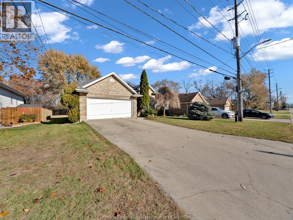 2320 Lambton, Windsor, Ontario N9E 4E4 - Photo 14 - 25029467