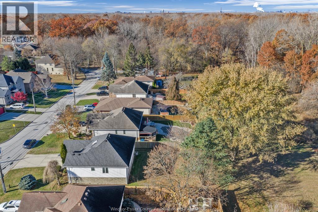 2320 Lambton, Windsor, Ontario N9E 4E4 - Photo 4 - 25029467