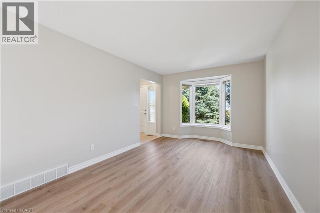 359 Westvale Drive, Waterloo, Ontario  N2T 2M6 - Photo 5 - 40776993