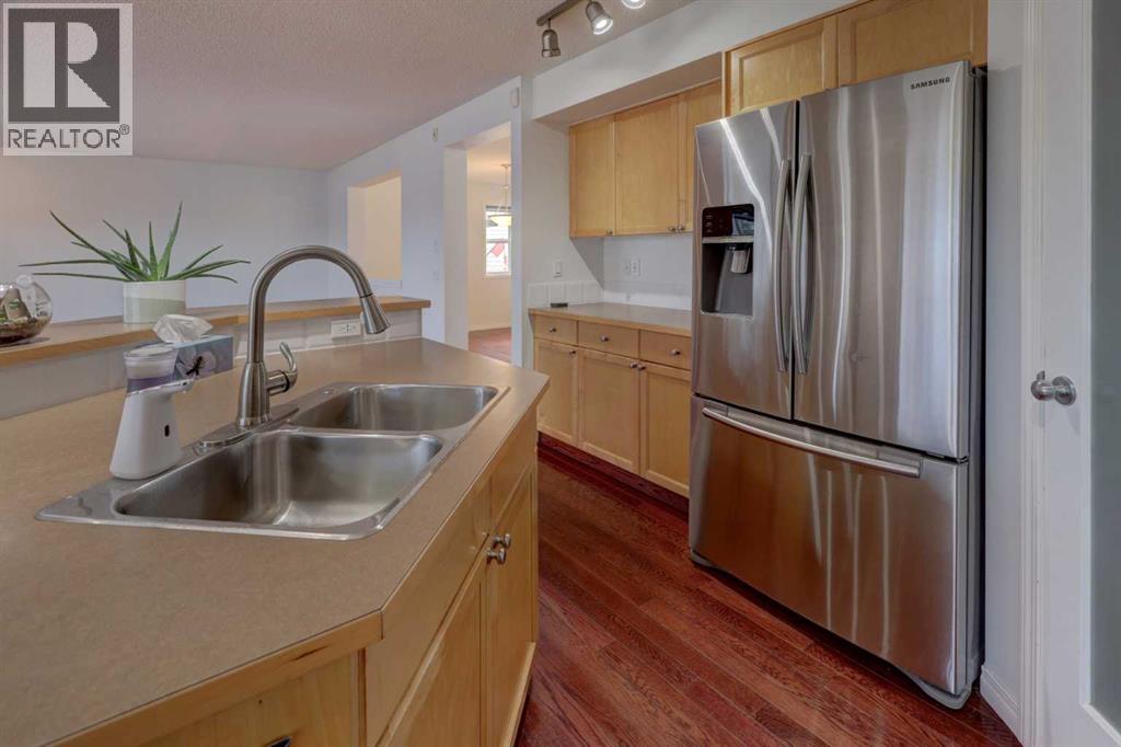 160 Rockywood Park Nw, Calgary, Alberta  T3G 5S1 - Photo 8 - A2263424