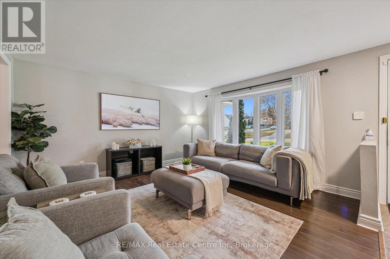 3 Briarlea Road, Guelph, Ontario  N1G 3H4 - Photo 4 - X12572726