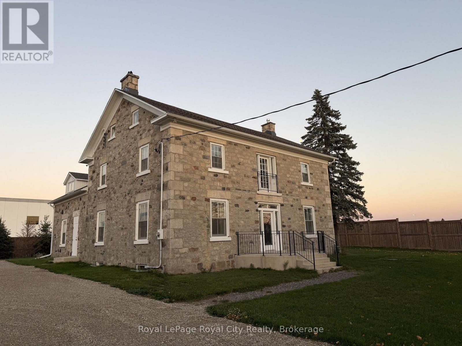 264 CRAWLEY ROAD, Guelph, Ontario