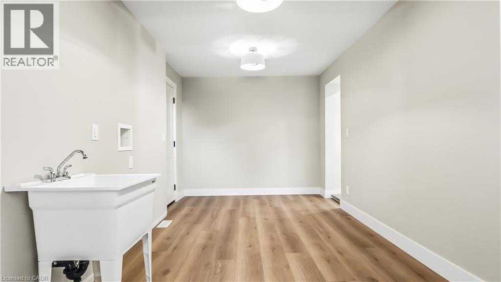 491 Upper Wentworth Street, Hamilton, Ontario  L9A 4T8 - Photo 11 - 40789109