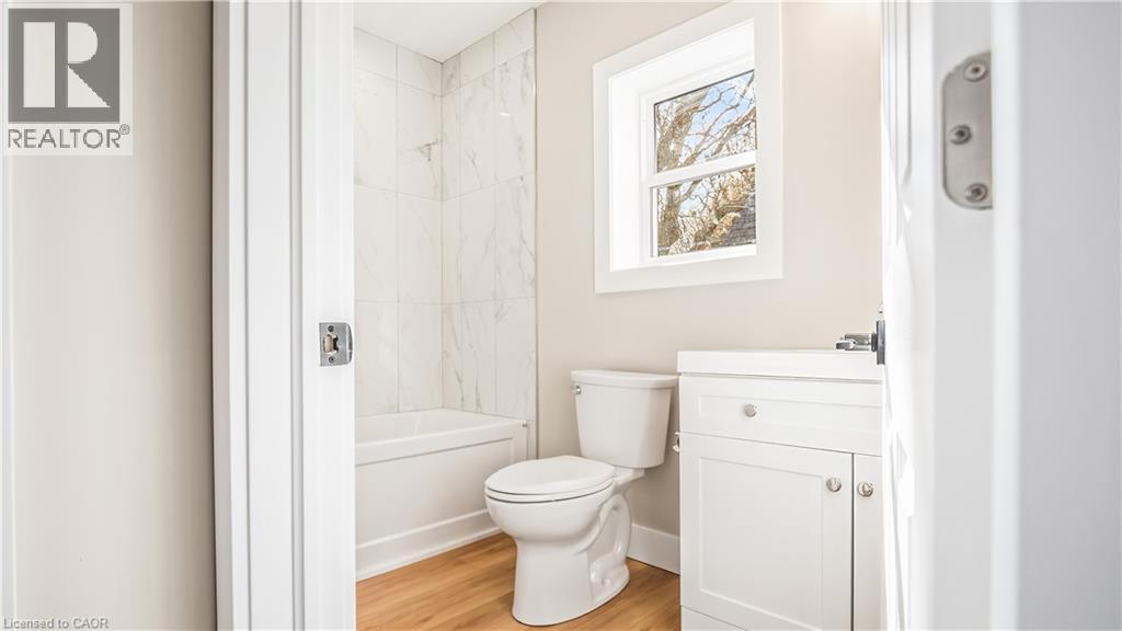 491 Upper Wentworth Street, Hamilton, Ontario  L9A 4T8 - Photo 18 - 40789109