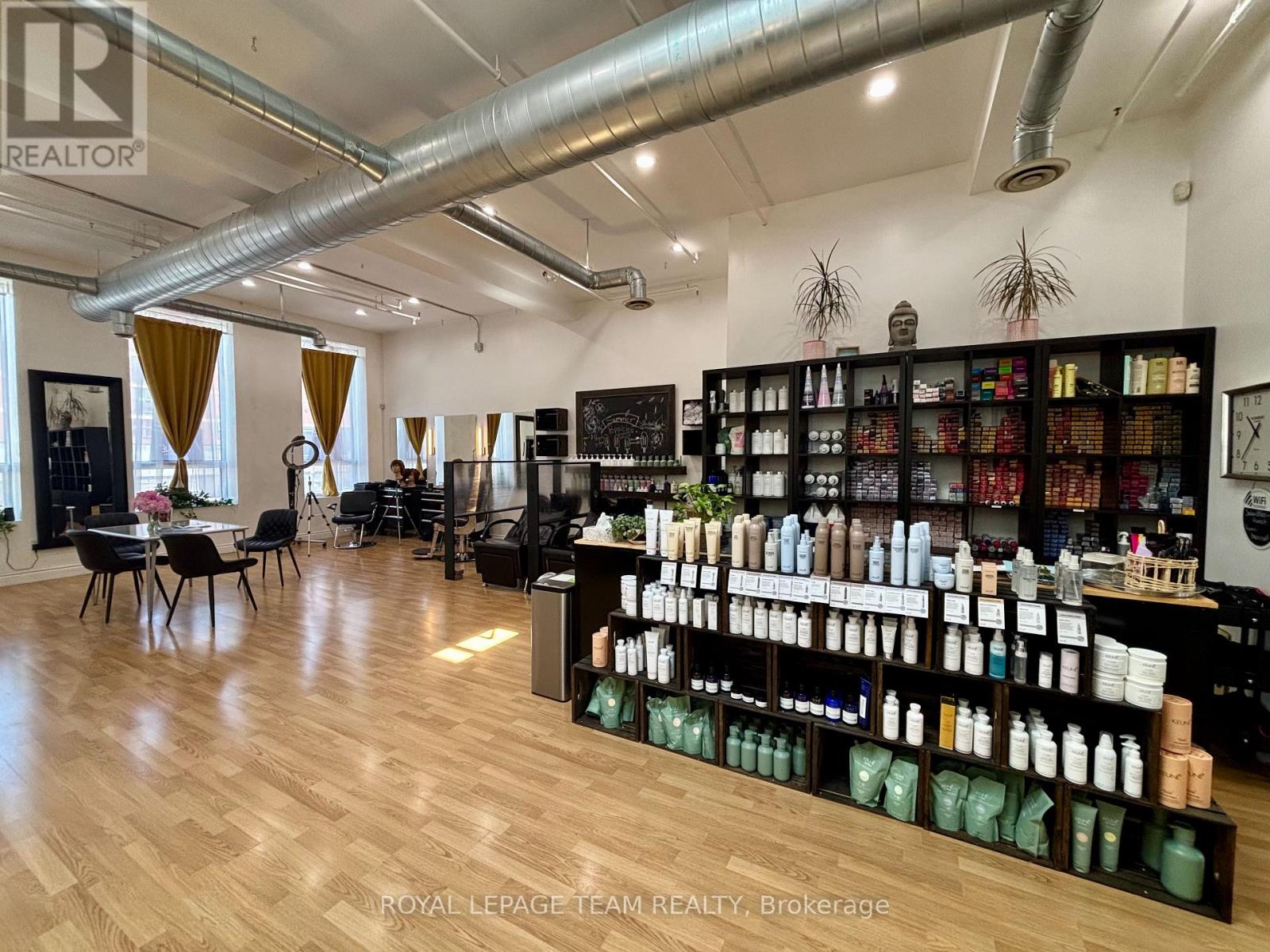 301 Bank Street, Ottawa, Ontario  K2P 1X7 - Photo 11 - X12459971