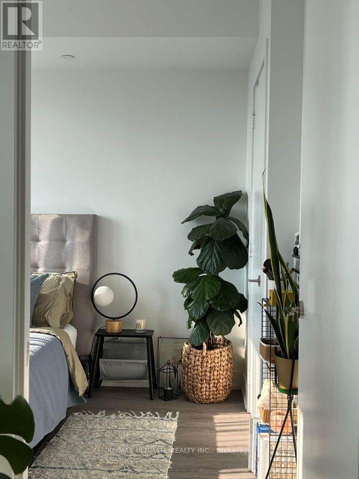 4913 - 7 Grenville Street, Toronto, Ontario  M4Y 0E9 - Photo 8 - C12572710