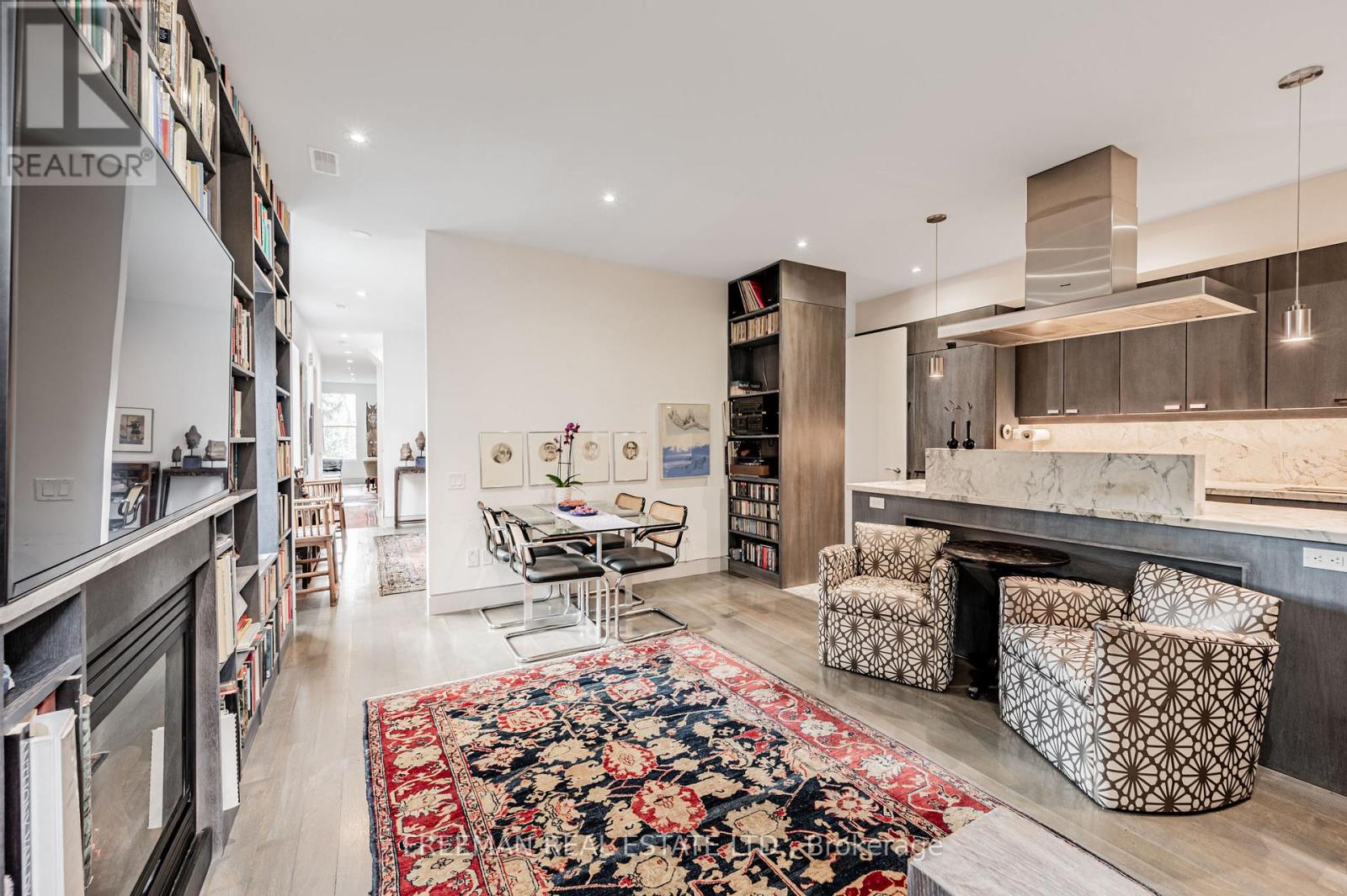 Upper - 21 Howland Avenue, Toronto, Ontario  M5R 3B2 - Photo 14 - C12572728