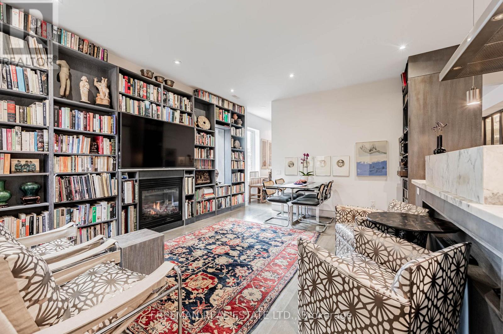 Upper - 21 Howland Avenue, Toronto, Ontario  M5R 3B2 - Photo 17 - C12572728