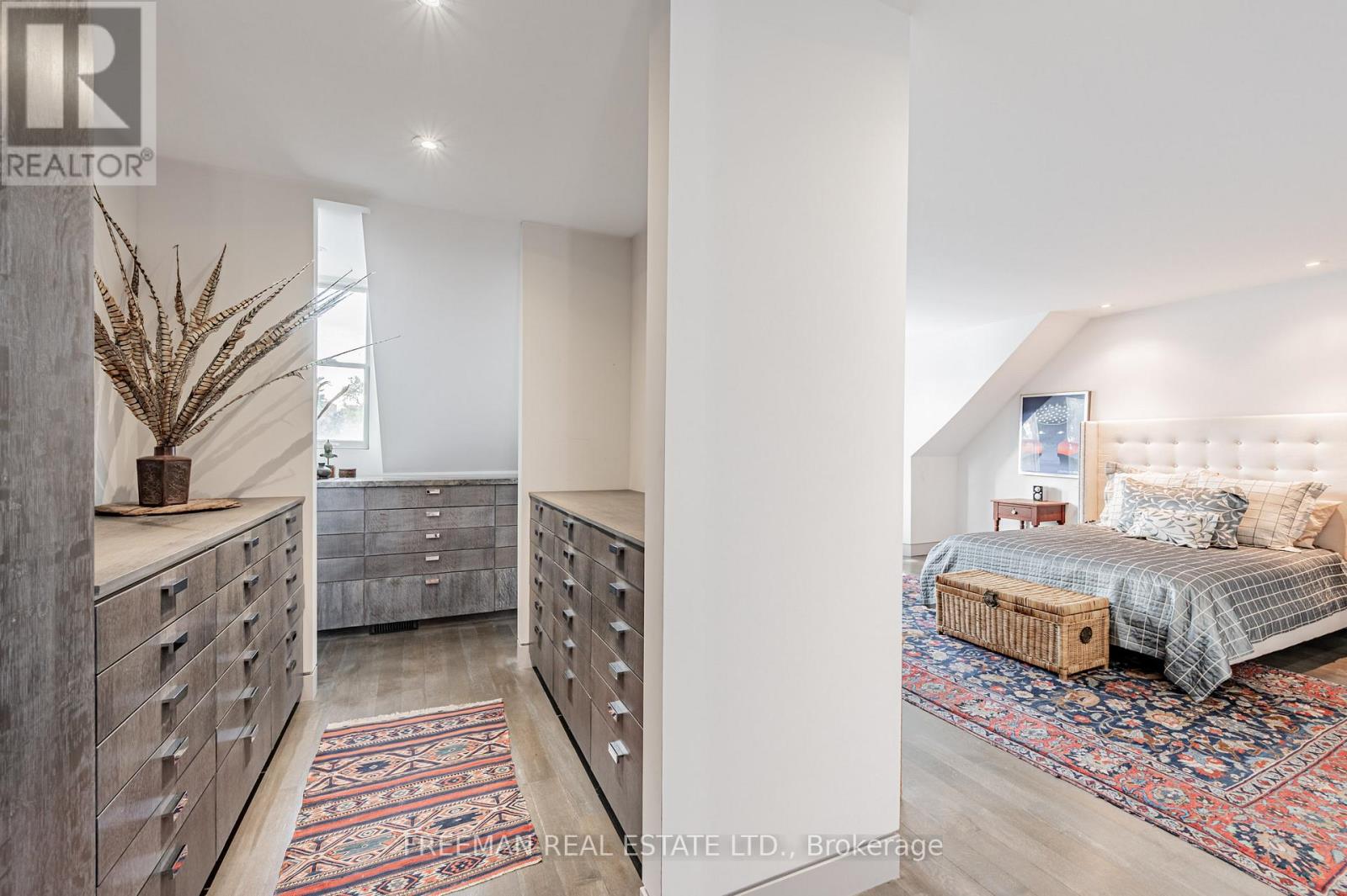 Upper - 21 Howland Avenue, Toronto, Ontario  M5R 3B2 - Photo 21 - C12572728