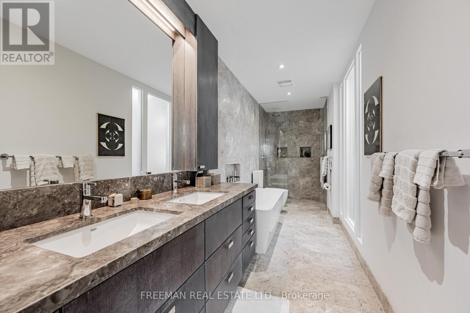 Upper - 21 Howland Avenue, Toronto, Ontario  M5R 3B2 - Photo 25 - C12572728