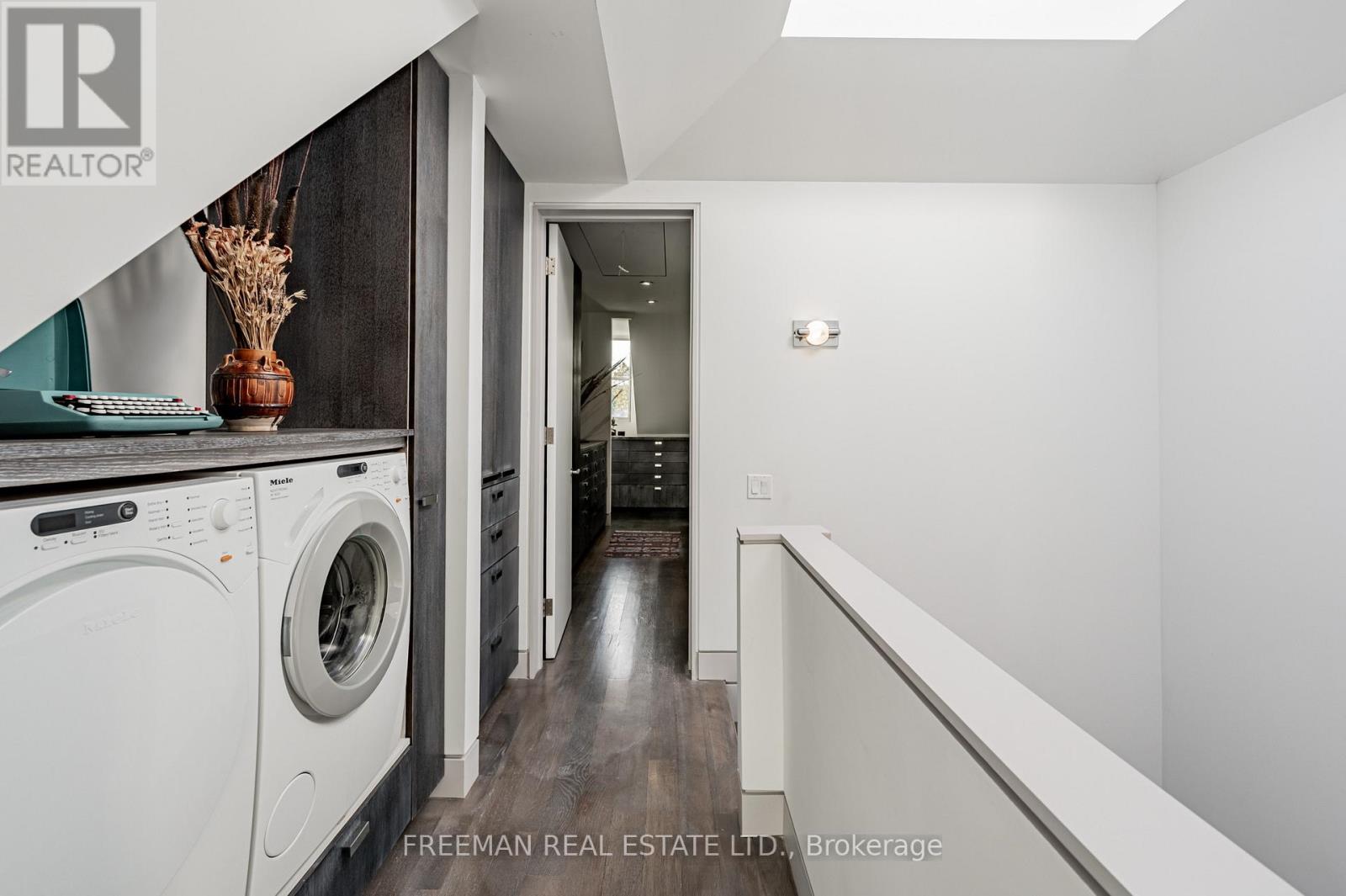 Upper - 21 Howland Avenue, Toronto, Ontario  M5R 3B2 - Photo 27 - C12572728