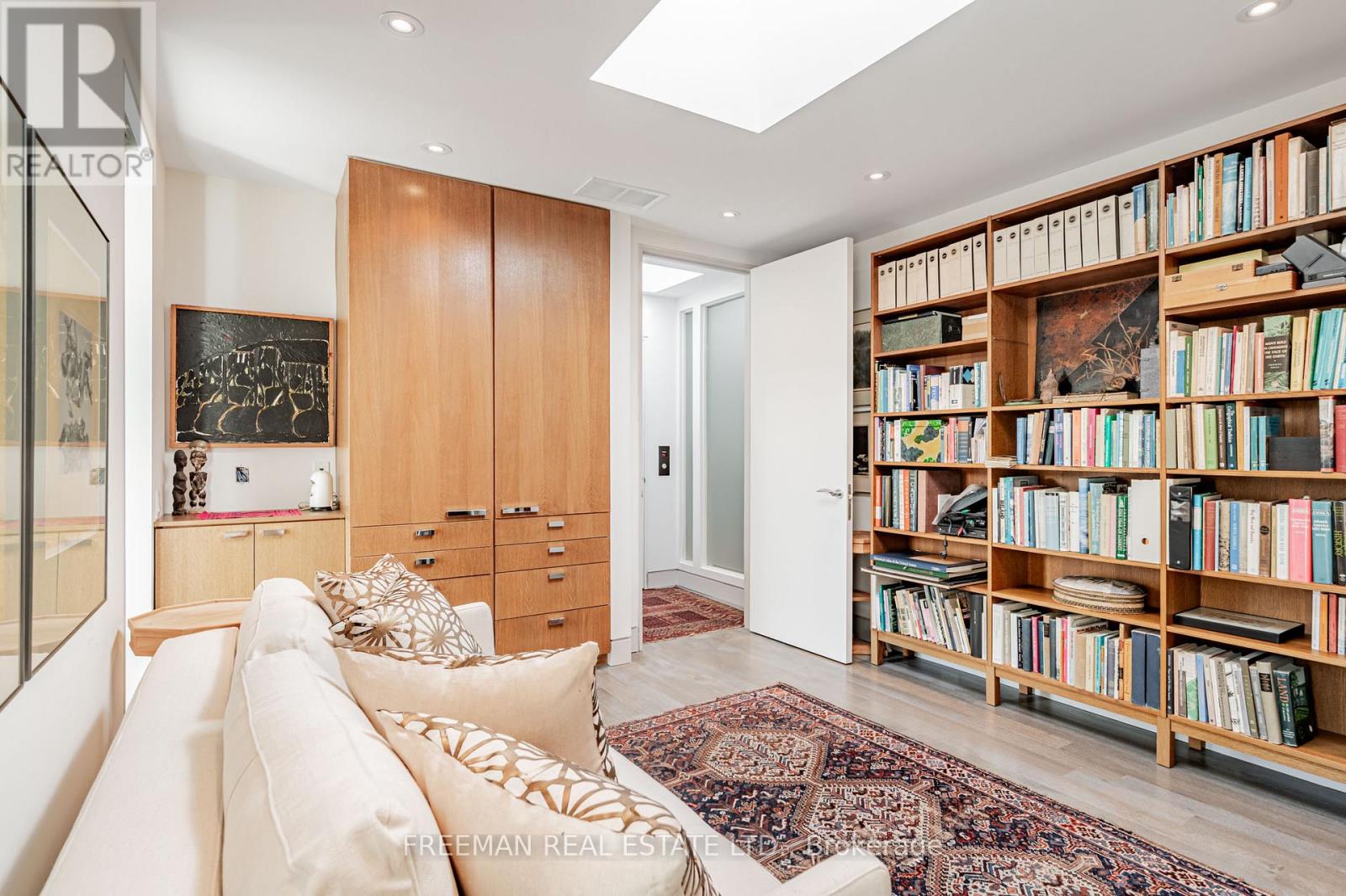 Upper - 21 Howland Avenue, Toronto, Ontario  M5R 3B2 - Photo 29 - C12572728