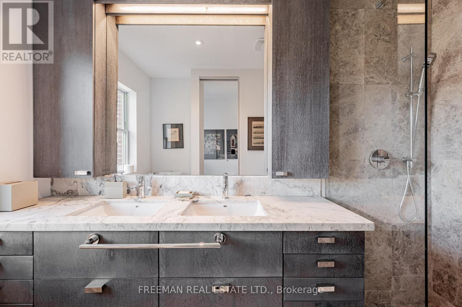 Upper - 21 Howland Avenue, Toronto, Ontario  M5R 3B2 - Photo 35 - C12572728