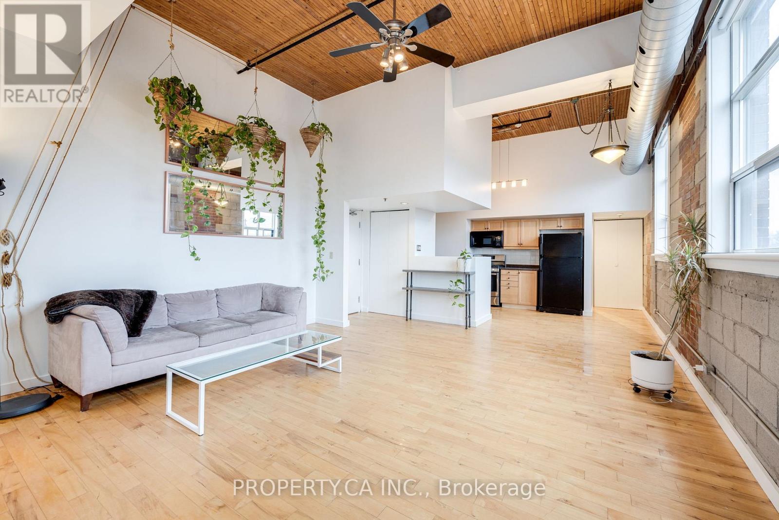 403 - 426 Queen Street E, Toronto, Ontario  M5A 1T4 - Photo 2 - C12572784