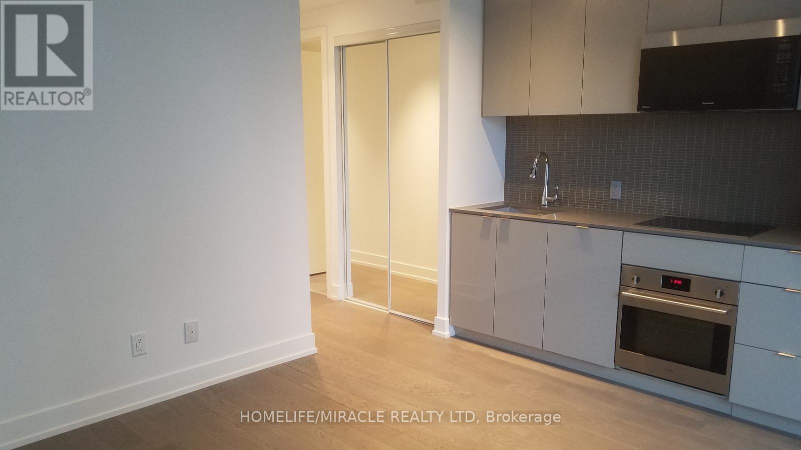 3102 - 7 Grenville Street, Toronto, Ontario  M4Y 1W9 - Photo 3 - C12572866