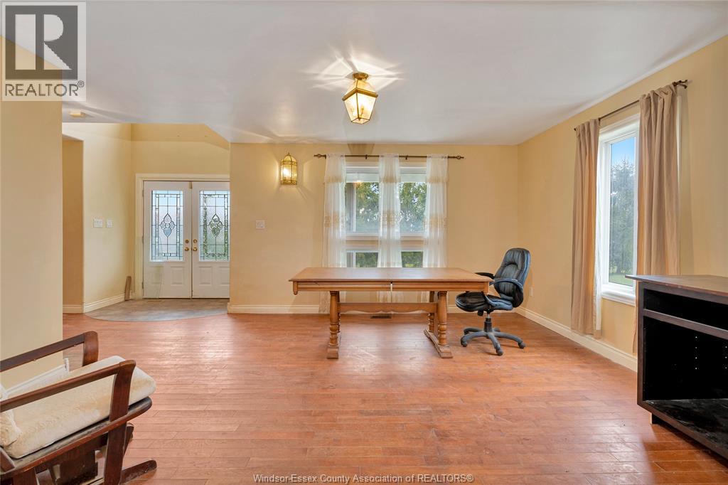 309 South Middle Road, Lakeshore, Ontario N0R 1K0 - Photo 5 - 25029319