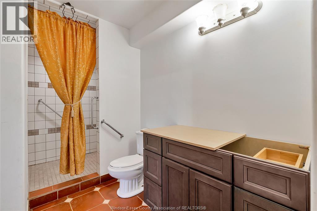 309 South Middle Road, Lakeshore, Ontario N0R 1K0 - Photo 11 - 25029319