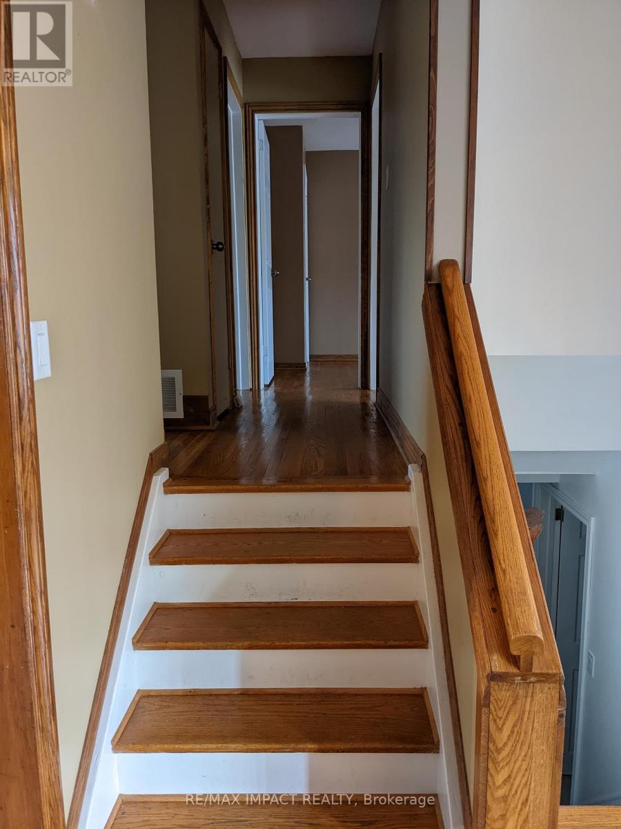 806 Stone Street, Oshawa, Ontario  L1J 1A8 - Photo 6 - E12572760