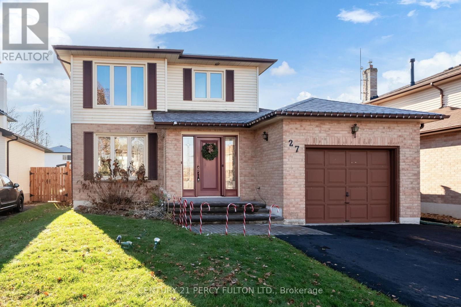 27 ARRAN COURT, Clarington, Ontario