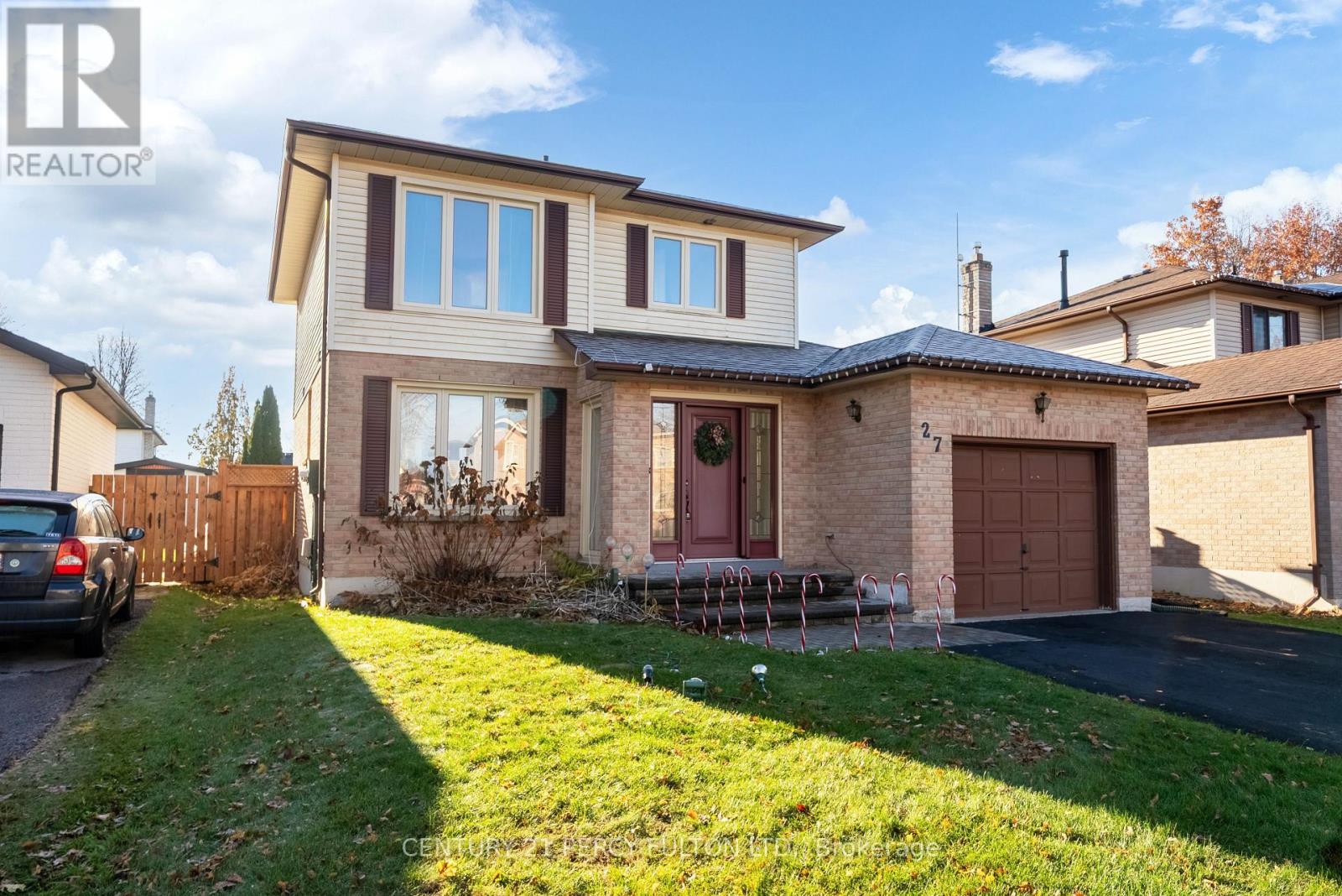 27 Arran Court, Clarington, Ontario  L1E 2E5 - Photo 2 - E12572764