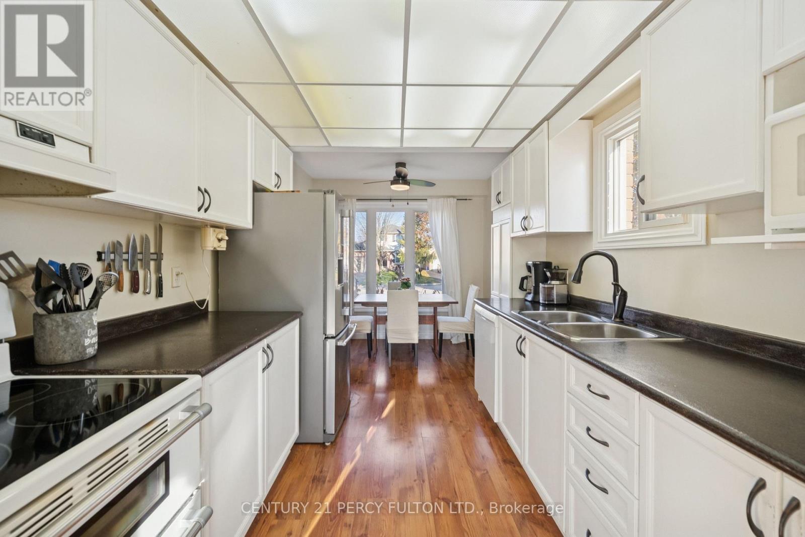 27 Arran Court, Clarington, Ontario  L1E 2E5 - Photo 6 - E12572764