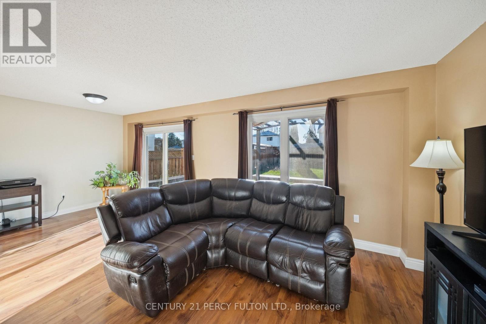 27 Arran Court, Clarington, Ontario  L1E 2E5 - Photo 9 - E12572764