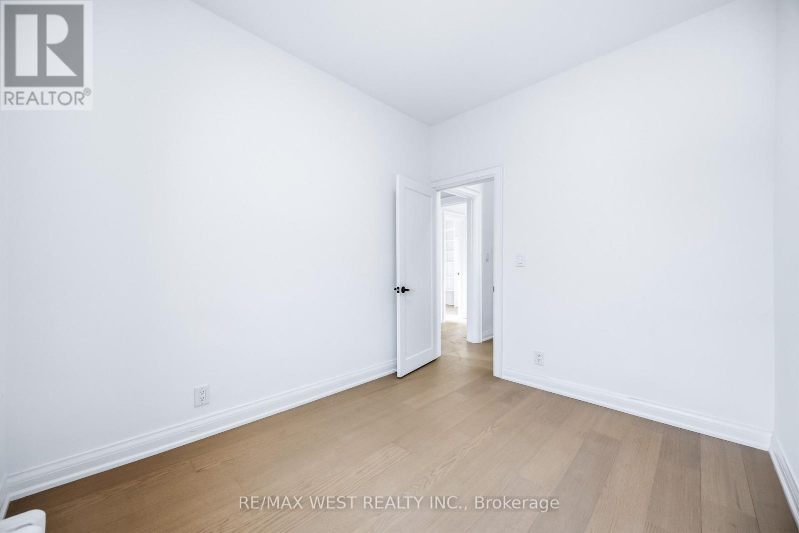 32 Heale Avenue, Toronto, Ontario  M1N 3X7 - Photo 16 - E12572794